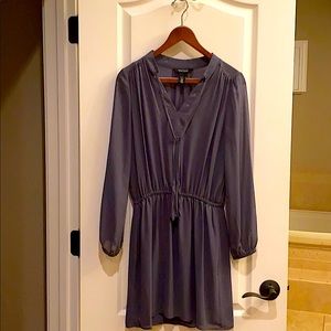 ☃️☃️Beautiful, NEW, gray long sleeve dress. WHBM☃️